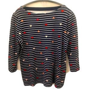 Croft & Barrow 3/4 Sleeve Blouse with Heart And Stripe Accents. Condition: Fair